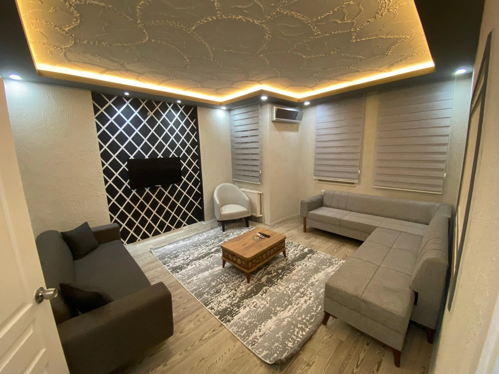 Suit 1 - Poyraz Suit 5